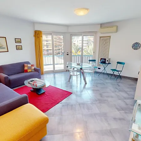 Agreable 3p Avec Climatisation Et Balcon, Proche Plages - Fr-1-196-349 *